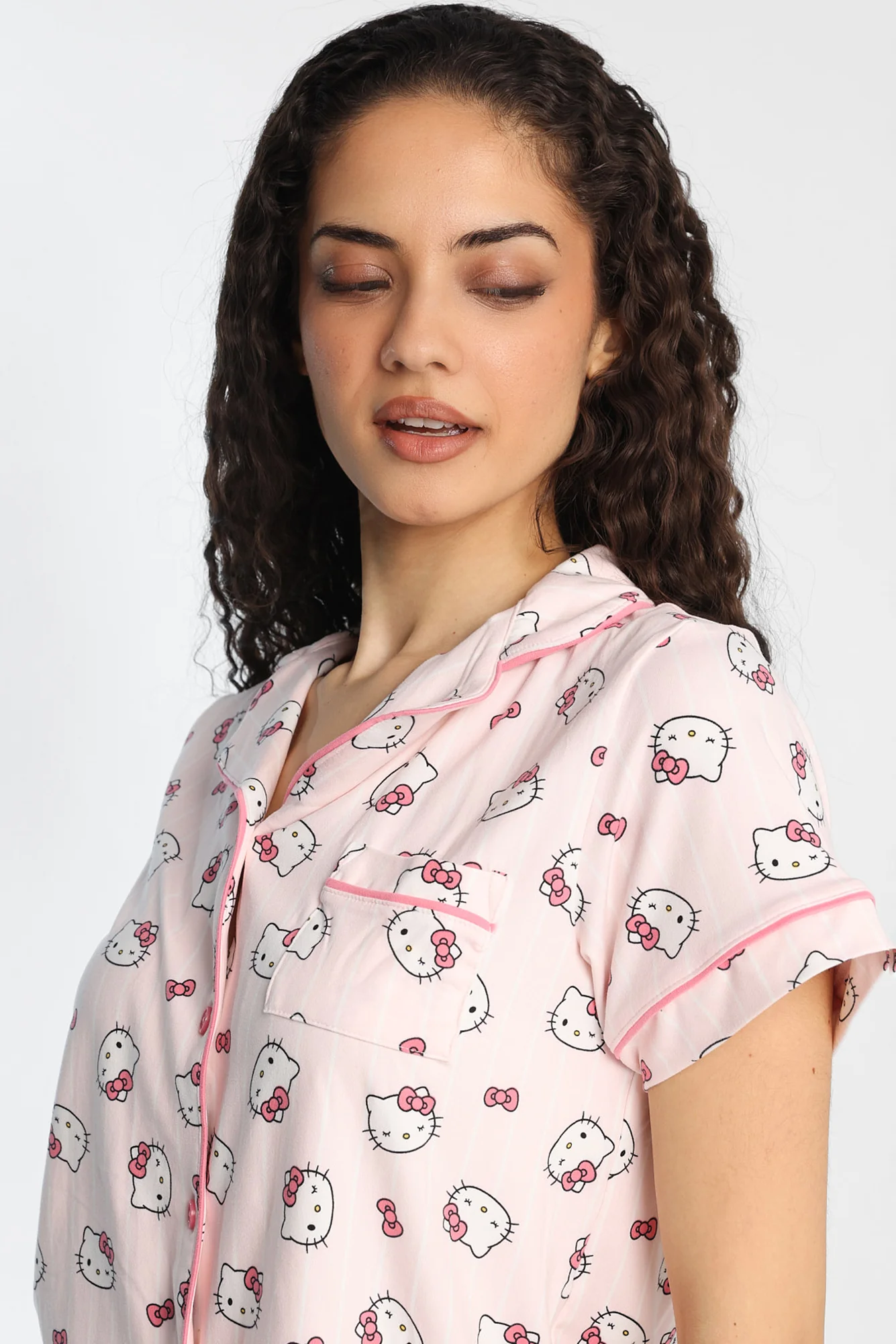 Hello Kitty Bow Pajama Shirt & Shorts 2-Piece Set - Image 3