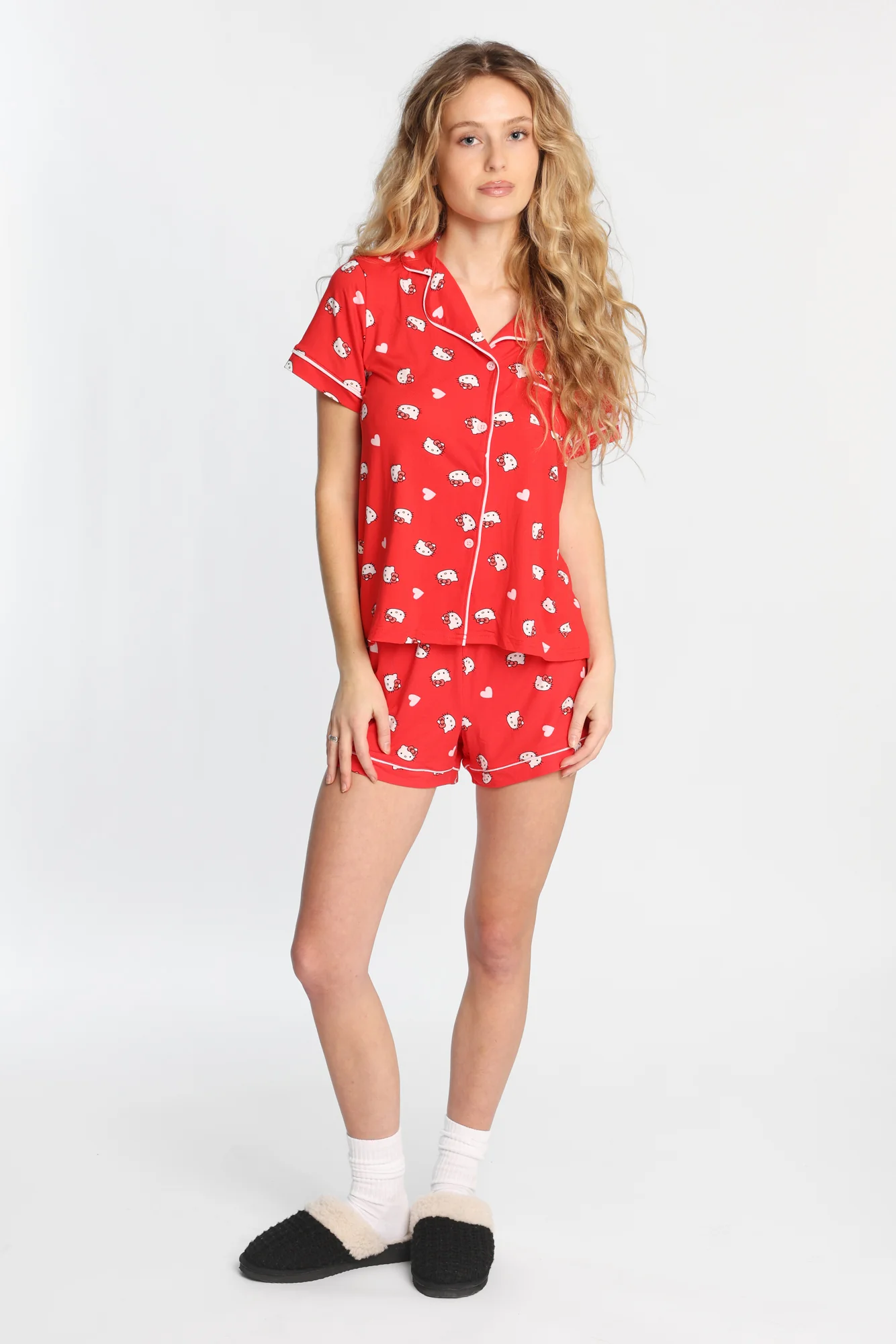 Ensemble chemise et short pyjama coupe Dad super doux imprimés Hello Kitty - Image 4