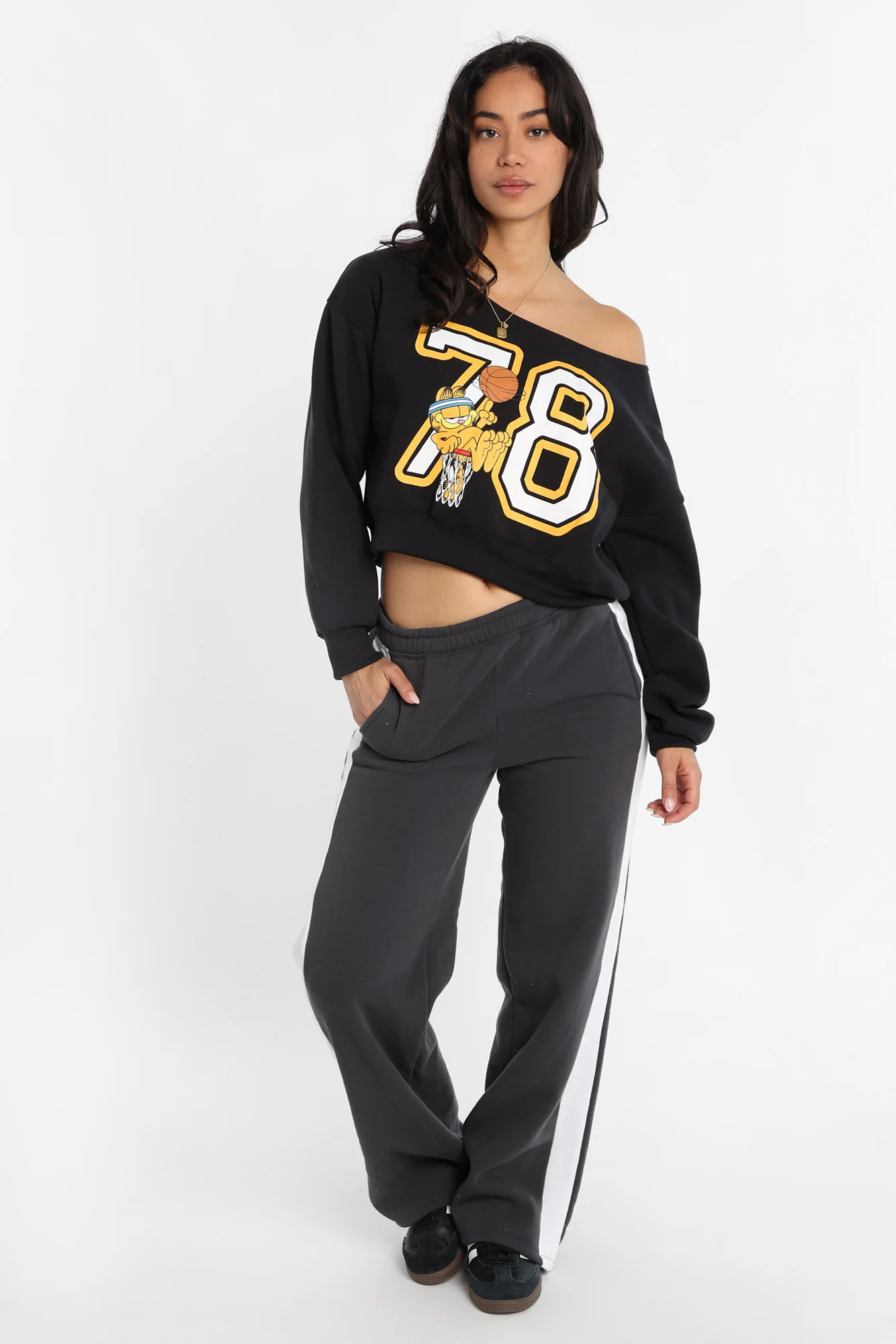 Garfield 78 Off-Shoulder Sweatshirt - Image 4